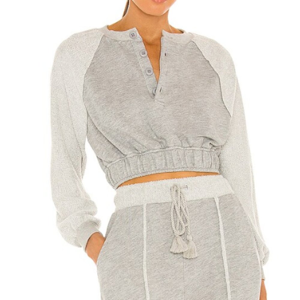 Lovers and Friends- Carley Sweatshirt - Size S - Picture 2 of 4
